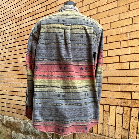 Vintage 90’s Woolrich Aztec Southwestern Heavyweight Flannel Shirt Extra Large - Picture 3 of 9